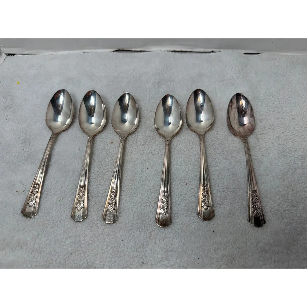 Wm. A. Rogers Oneida‎ Teaspoons Set of 6 Silverplate Rosalie Vintage Flatware